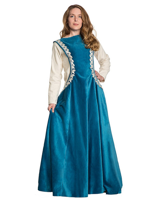 Queen of Camelot Surcote