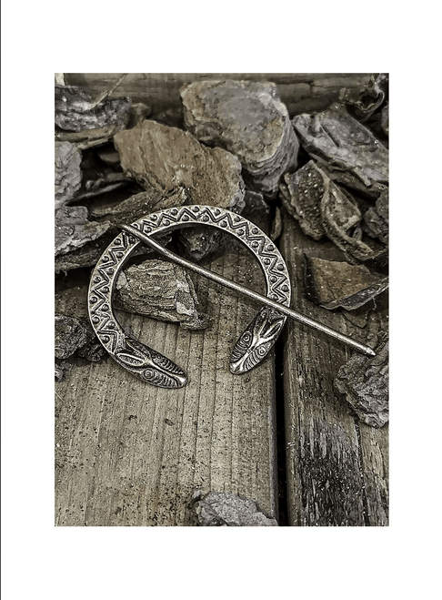 Ragnarok Medieval Fibula