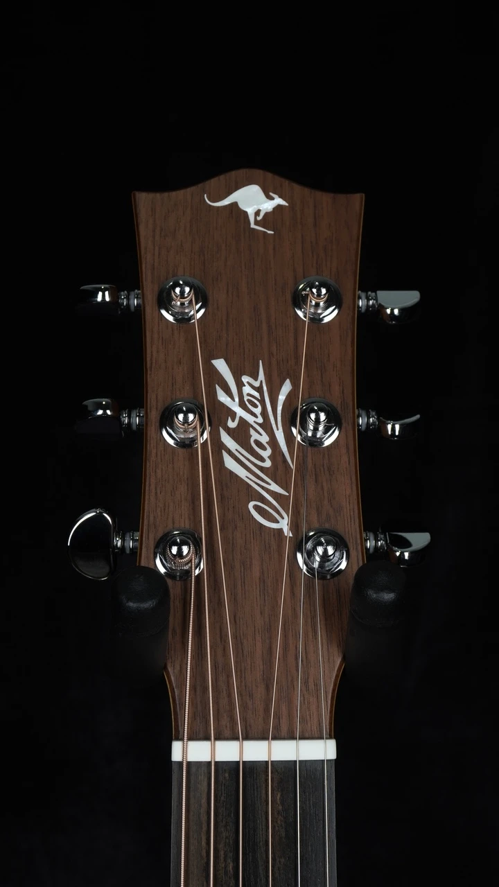 Maton EBG808TEC Tommy Emmanuel Signature Model with Cutaway