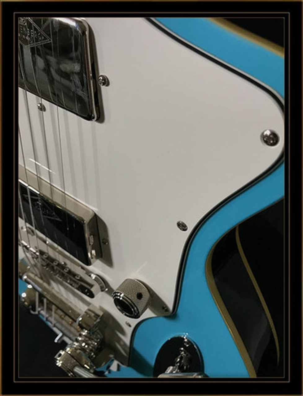 Duesenberg Julia in Narvik Blue