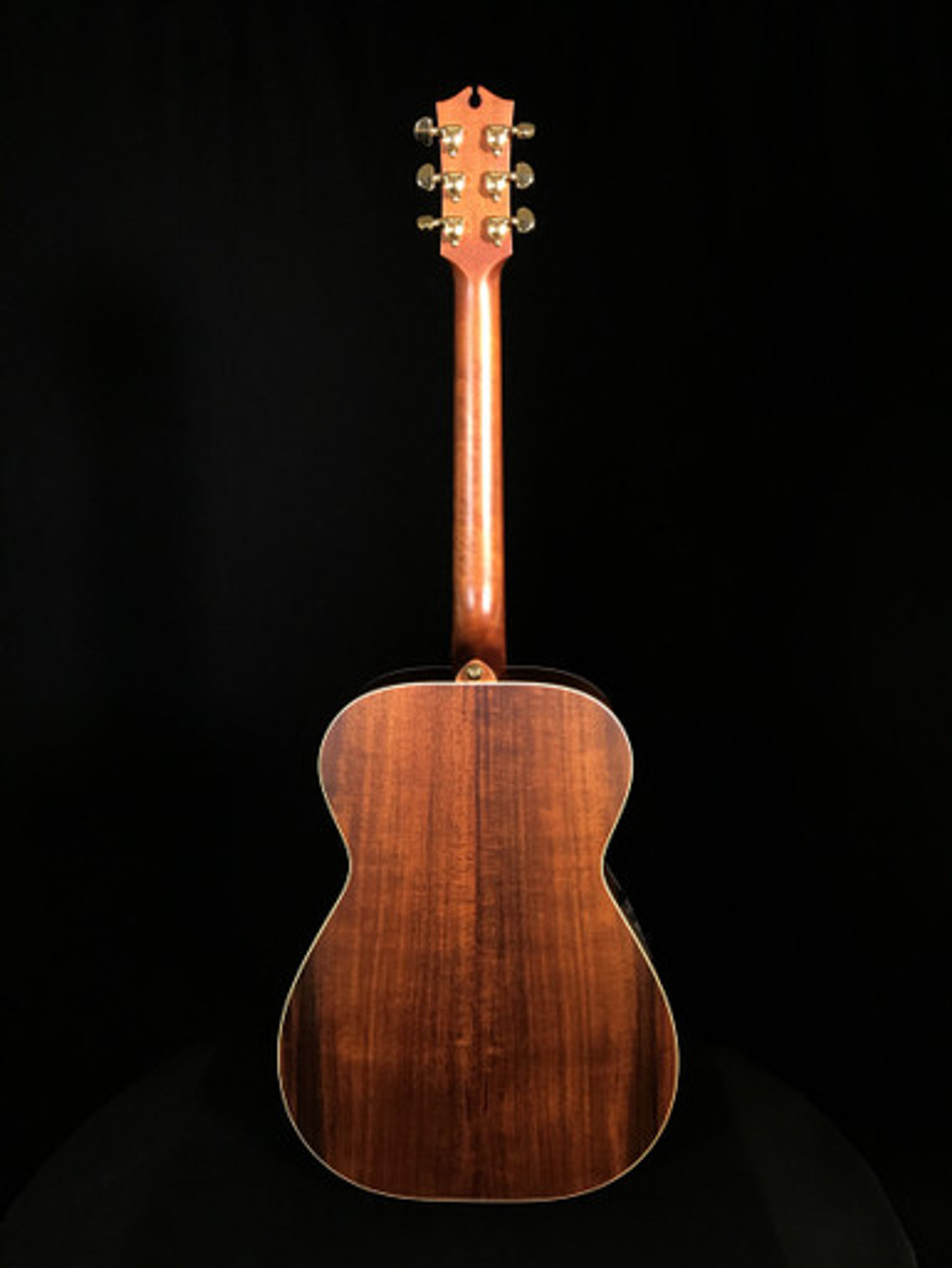 EBG808C Nashville - Maton Guitars - Keith Urban's Choice