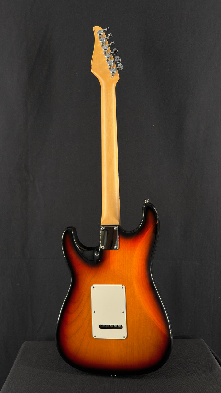 Suhr Classic S Antique in 3-Tone Sunburst with HSS Pickup Configuration and Maple Fretboard
