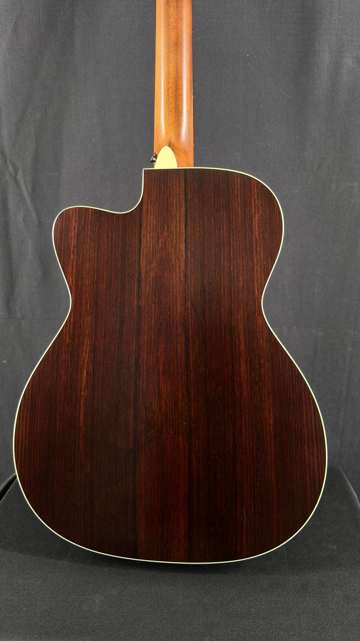 Martin BC-16E Acoustic Bass Guitar