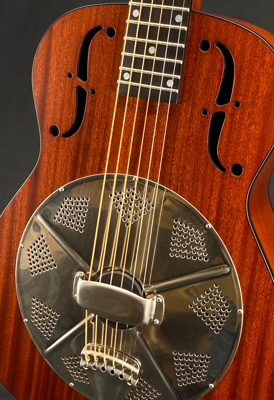 National Reso-Phonic M-14 Roundneck Resonator in Natural