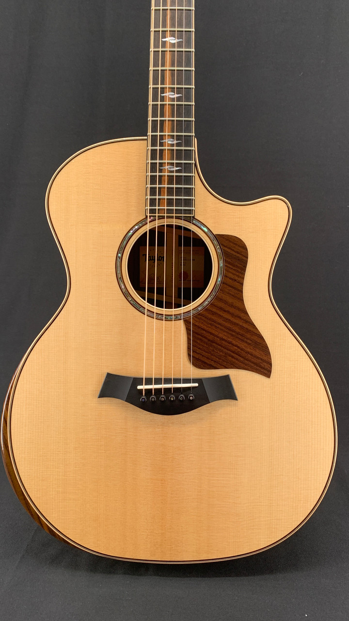 Taylor 814C with Radius-style Armrest