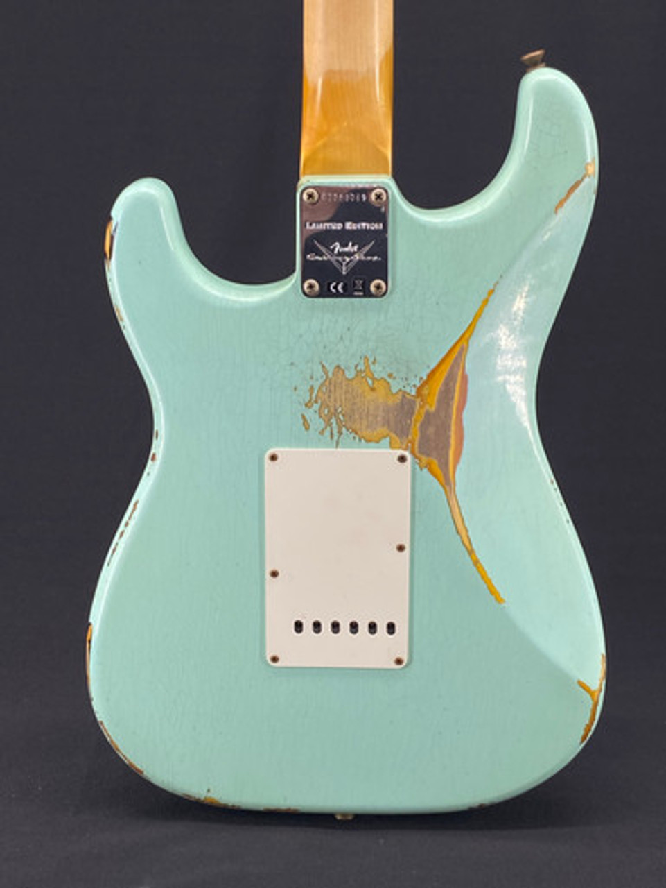 Fender Custom Shop Limited Edition 1967 Strat Heavy Relic in Aged Surf Green over 3-Tone Sunburst