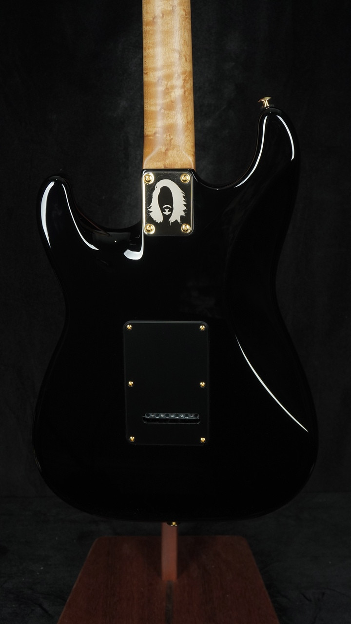Suhr Mateus Asato Signature Classic S HSS in Black Gloss