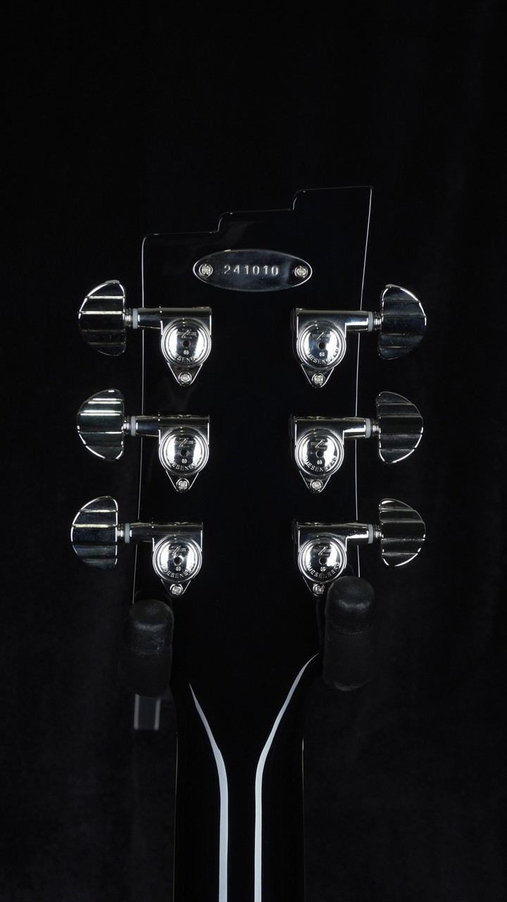 The Guitar Sanctuary | Duesenberg | StarPlayer TV | Silver Sparkle
