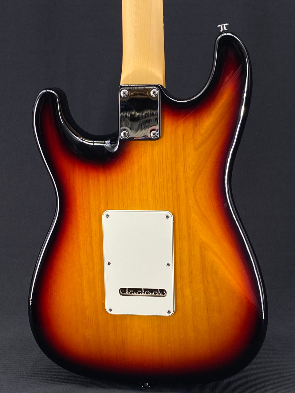 Suhr Classic S in 3-Tone Sunburst with HSS Pickup Configuration and Rosewood Fretboard