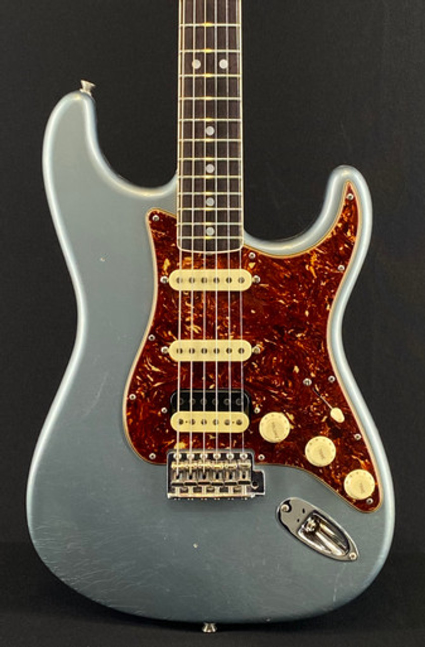 Fender Custom Shop Limited Edition 67 HSS Journeyman Relic Strat in Ice Blue Metallic