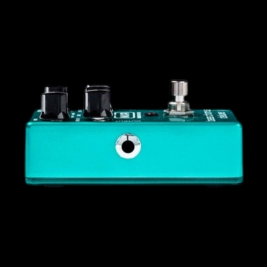 MXR M83 Bass Chorus Deluxe Pedal