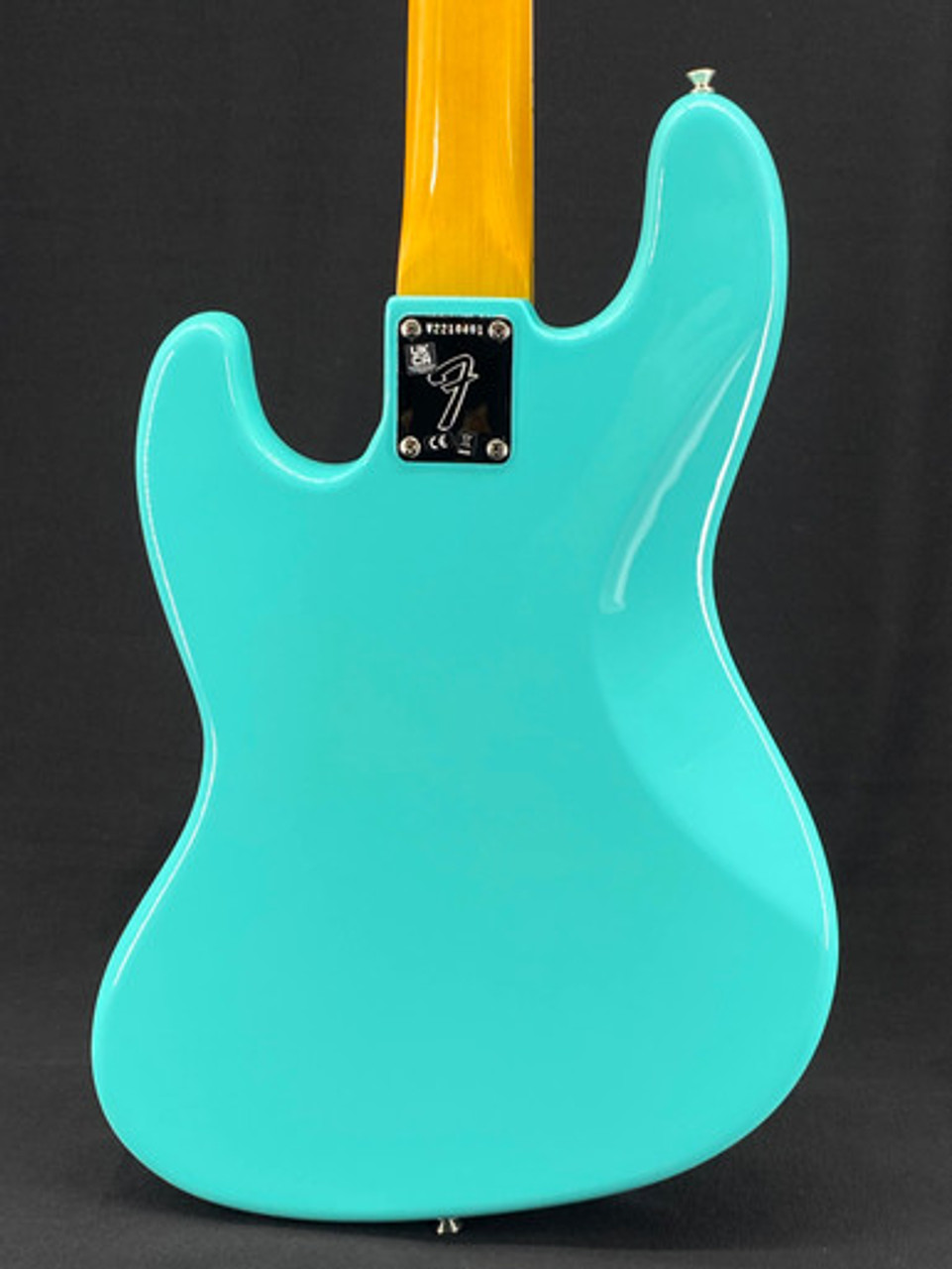 Fender American Vintage II 1966 Jazz Bass with Rosewood Fingerboard in Sea Foam Green