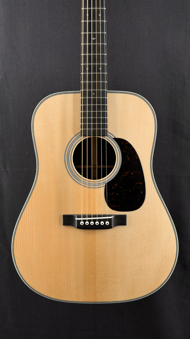 Martin D-28 Authentic 1937 with VTS Top