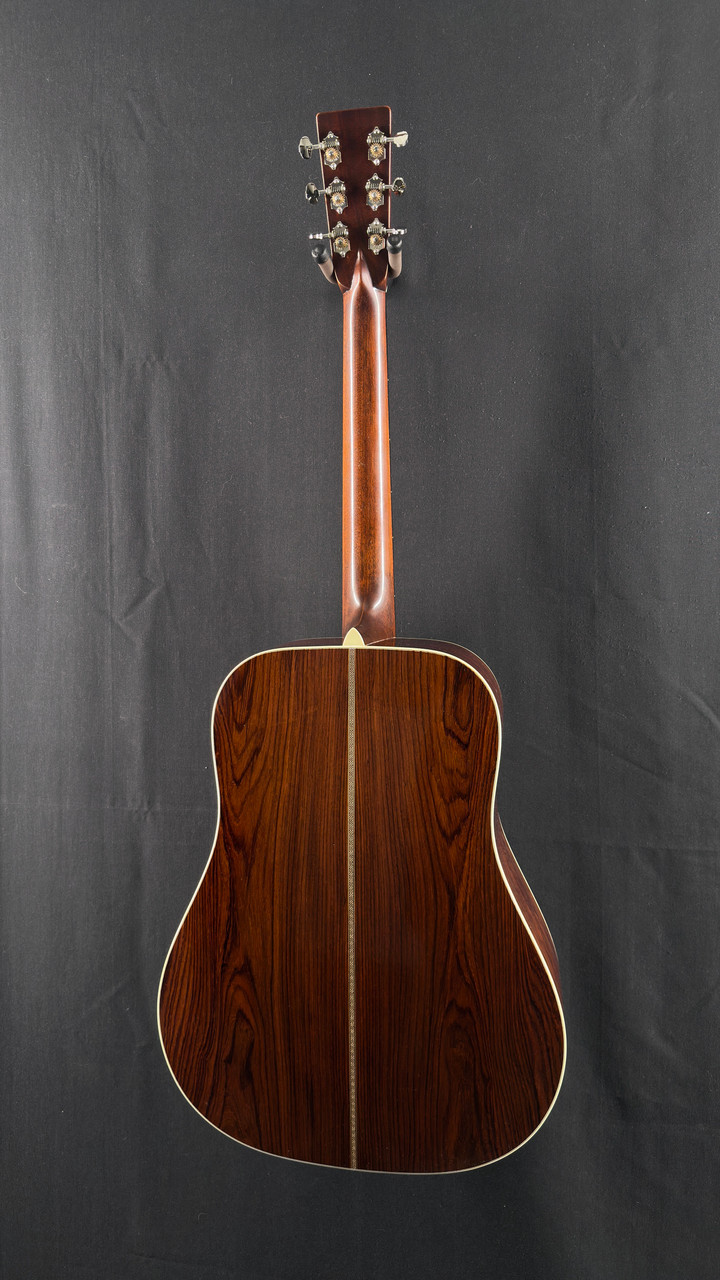 Martin D-28 Authentic 1937 with VTS Top