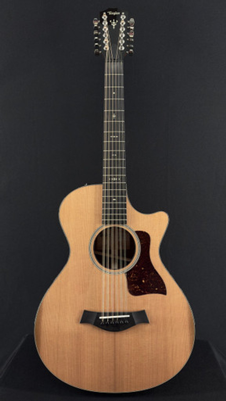 Taylor 552ce 12-String Cedar and Mahogany V-Class