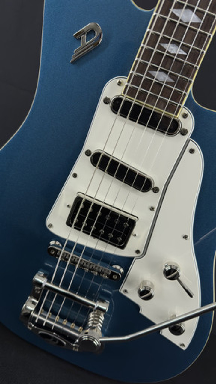 Duesenberg Paloma in Catalina Blue