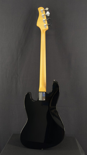 Suhr Classic J Antique in Black | The Guitar Sanctuary