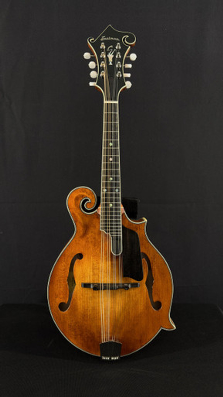 Eastman MD815PGE F-Style Mandolin in Honeyburst