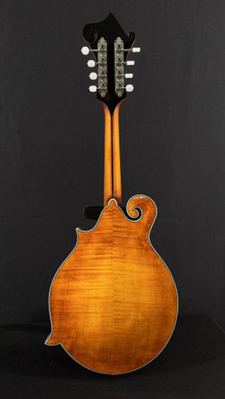 Eastman MD815PGE F-Style Mandolin in Honeyburst