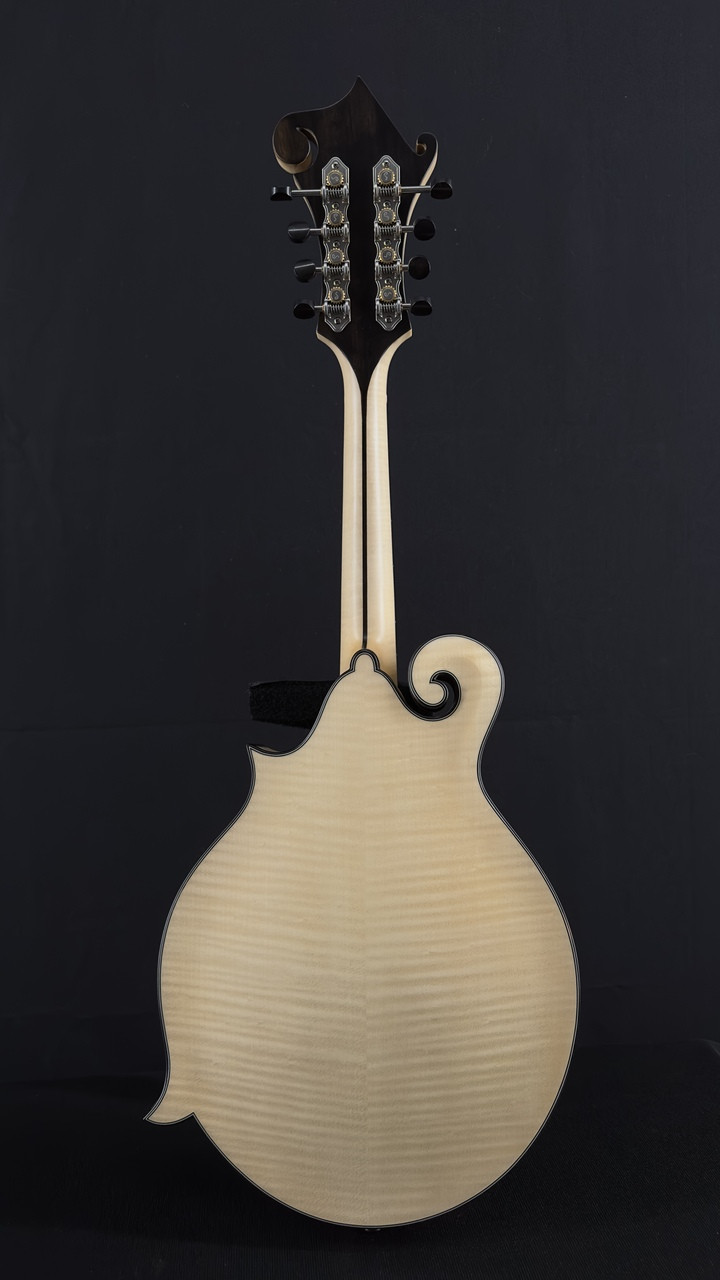 Eastman MD915 F-Style Mandolin in Blonde