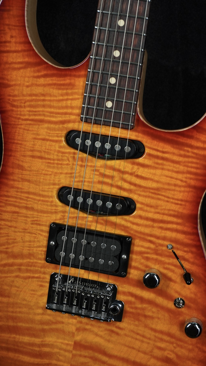 Tom Anderson Drop Top in Dark Cherry Edge Burst Tom Anderson Drop Top in Dark Cherry Edge Burst