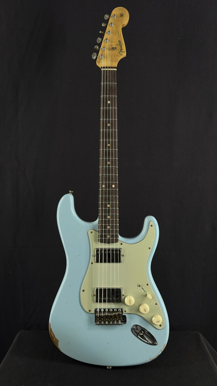 Fender Custom Shop 1960 HH Relic Strat in Daphne Blue