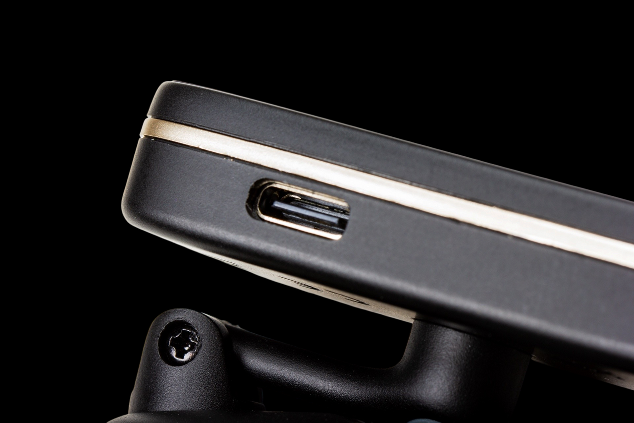 Peterson StroboClip HDC Rechargeable Headstock Tuner