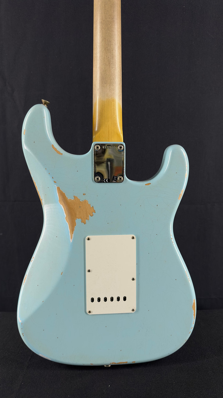 Fender Custom Shop Left-Handed 1963 Heavy Relic Strat in Faded Daphne Blue