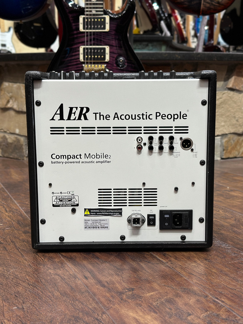 Demo AER Compact Mobile 2 Battery Powered Acoustic Guitar Combo