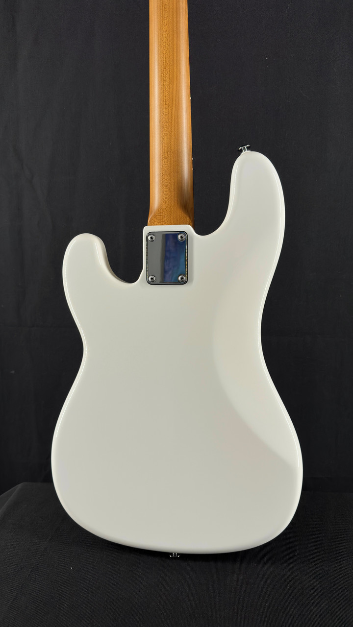 Suhr Classic P in Olympic White with Rosewood Fingerboard