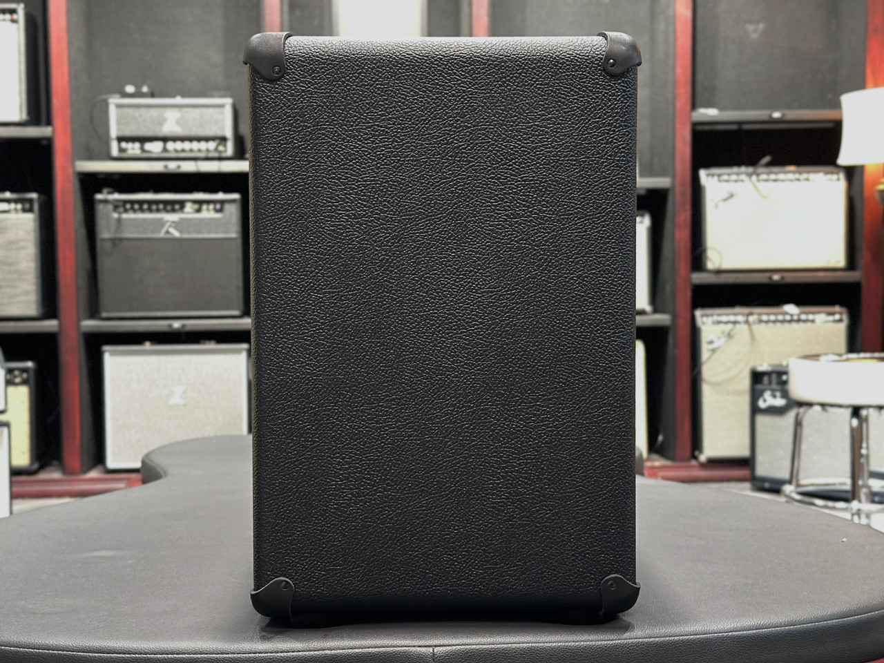 Mesa Boogie 2x12 Boogie Open Back Cabinet in Fillmore Dress