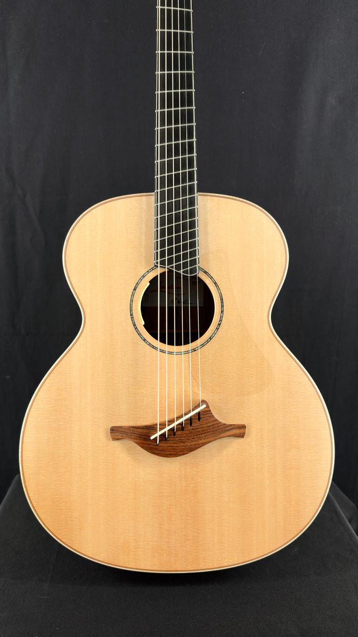 Preowned Lowden BAR-35FF Baritone in Walnut with Spruce Top