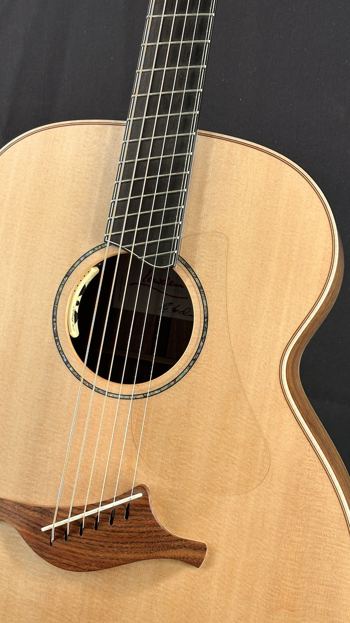 Preowned Lowden BAR-35FF Baritone in Walnut with Spruce Top