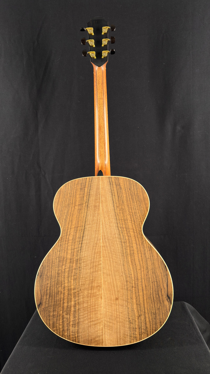 Preowned Lowden BAR-35FF Baritone in Walnut with Spruce Top