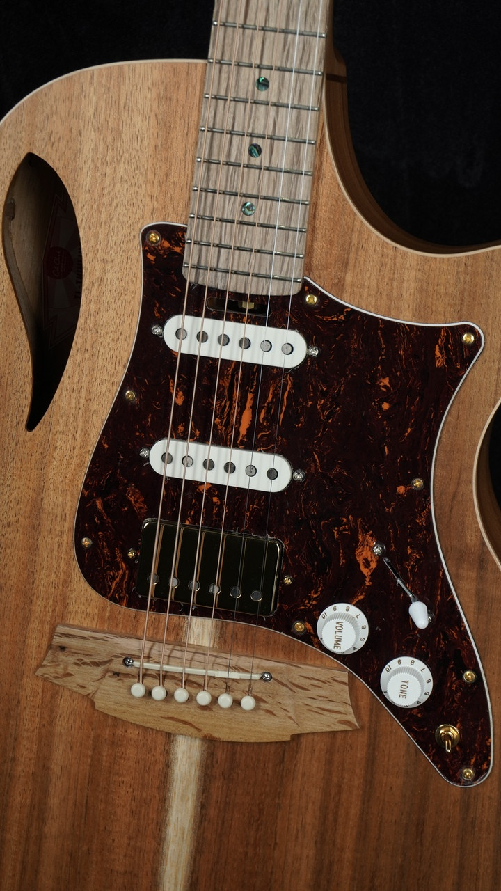 Cole Clark True Hybrid in Natural with HSS Pickup Configuration