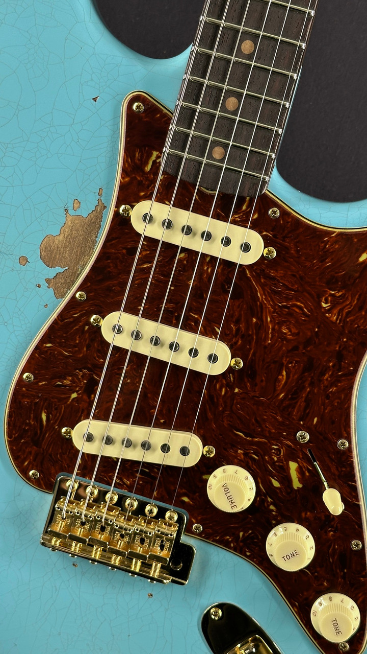 Fender Custom Shop LTD Edition '62 Heavy Relic Strat in Daphne Blue over Sunburst with Reverse Bridge Pickup