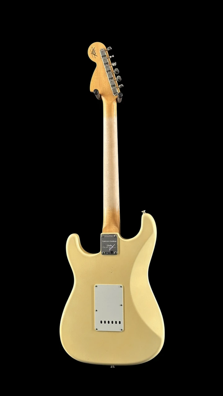 Fender Custom Shop LTD Edition '67 HSS Journeyman Relic Strat in Aged Vintage White