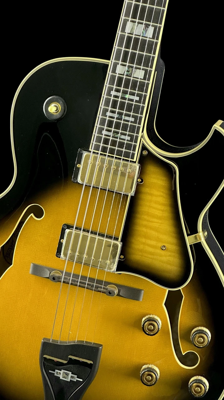 Ibanez George Benson Signature LGB300 - Vintage Yellow Sunburst - Front Angle