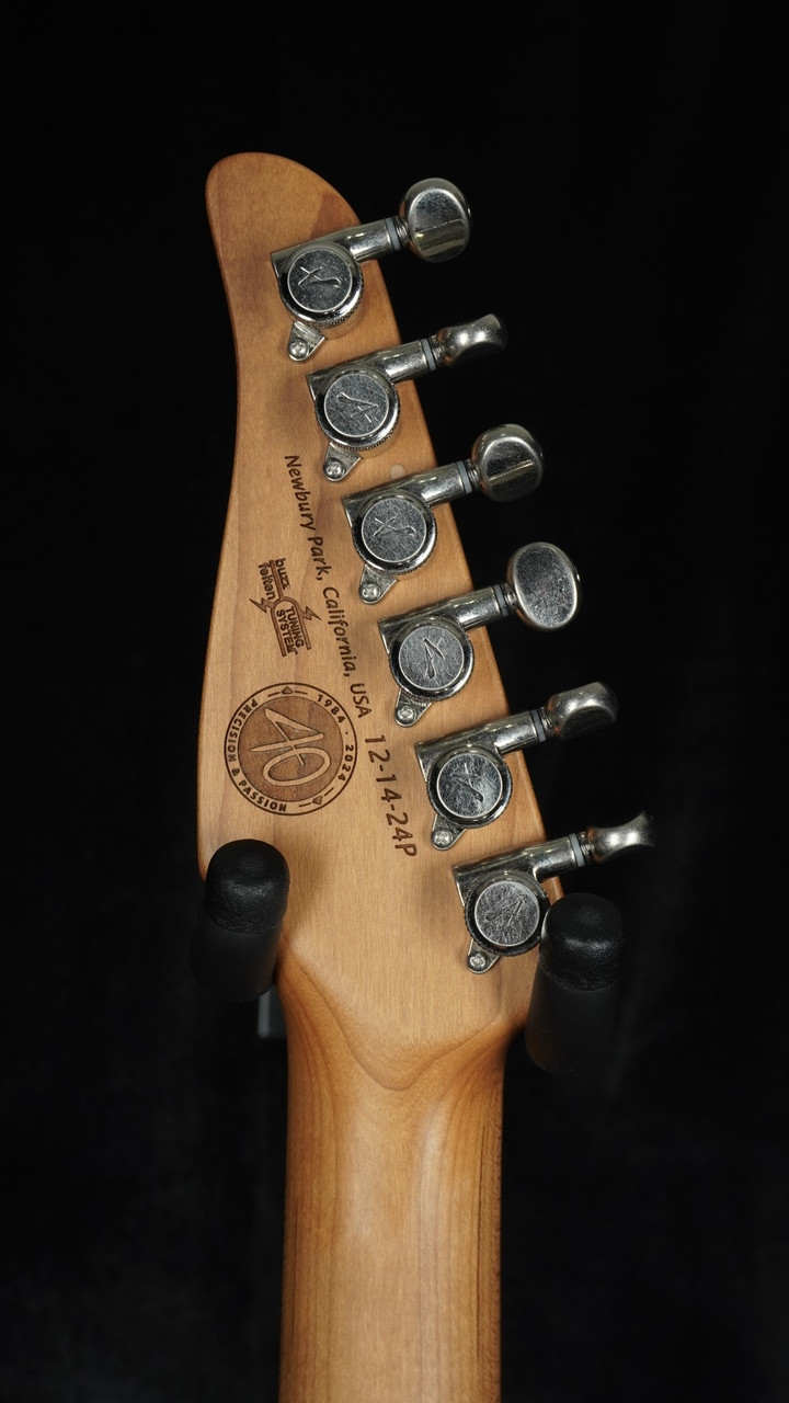 Tom Anderson Raven Classic in Distressed Black Tom Anderson Raven Classic in Distressed Black