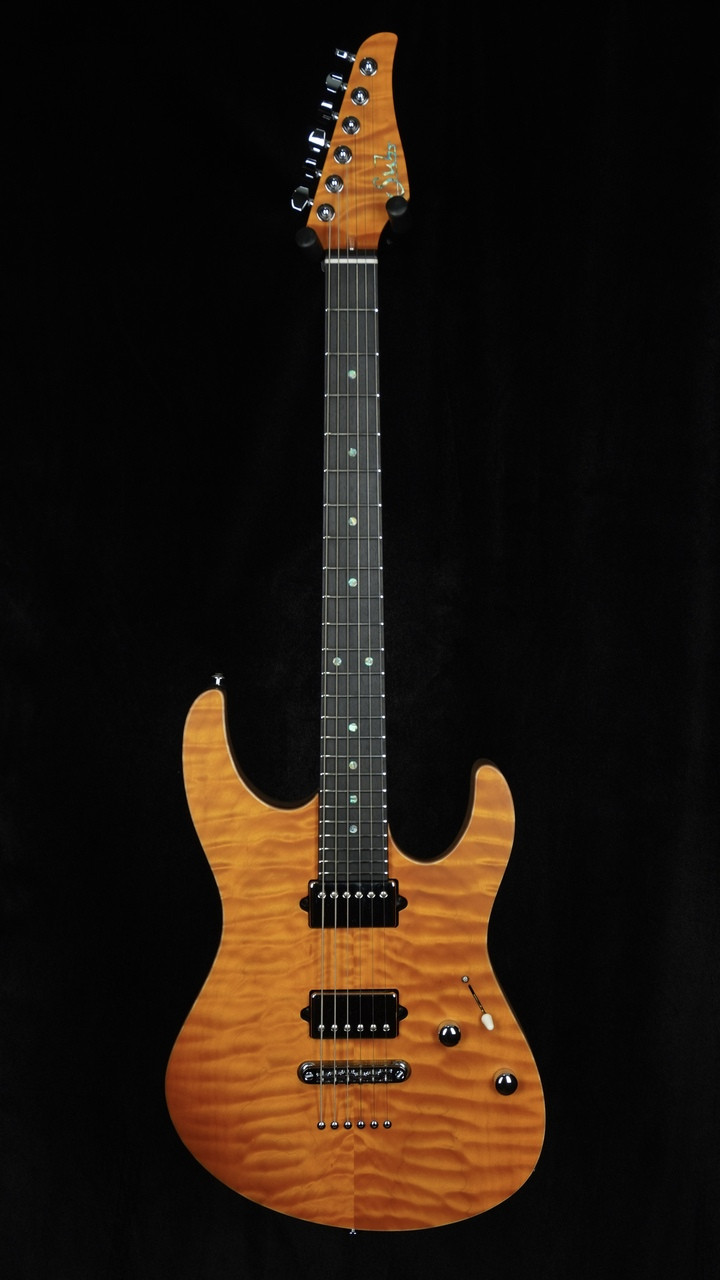 Suhr Custom Modern in Transparent Amber with Black Limba Body Suhr Custom Modern in Transparent Amber with Black Limba Body