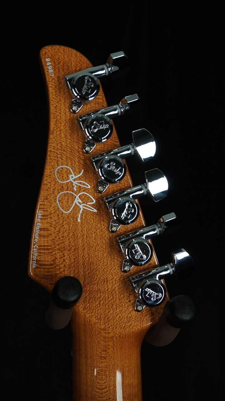Suhr Modern Set Neck Limited Edition in Orange Fade