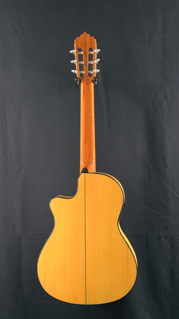 Preowned Alhambra 7FC-CT Cypress Flamenco Classical with Spruce Top