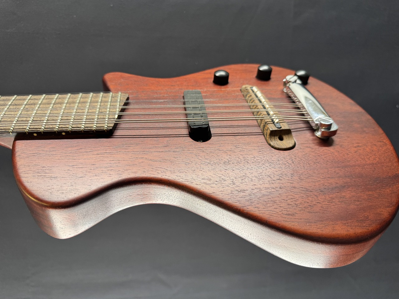 Preowned Veillette 12 String Short Scale Electric in Natural