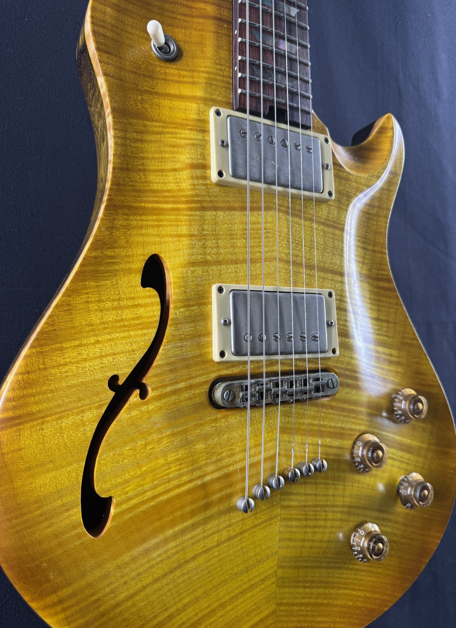 Preowned Warrior LTD Run Isabella Semi Hollow "Sunset Blvd" Lemon Burst