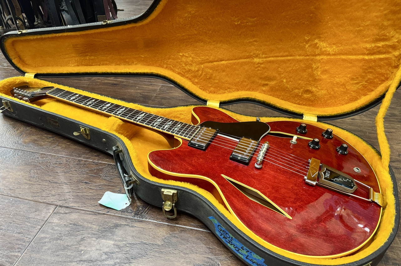 Vintage 1966 Gibson Trini Lopez in Cherry Vintage 1966 Gibson Trini Lopez in Cherry