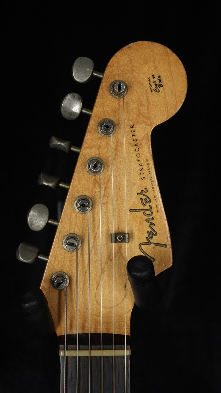 Vintage Fender 1960 Stratocaster in Sunburst Vintage Fender 1960 Stratocaster in Sunburst