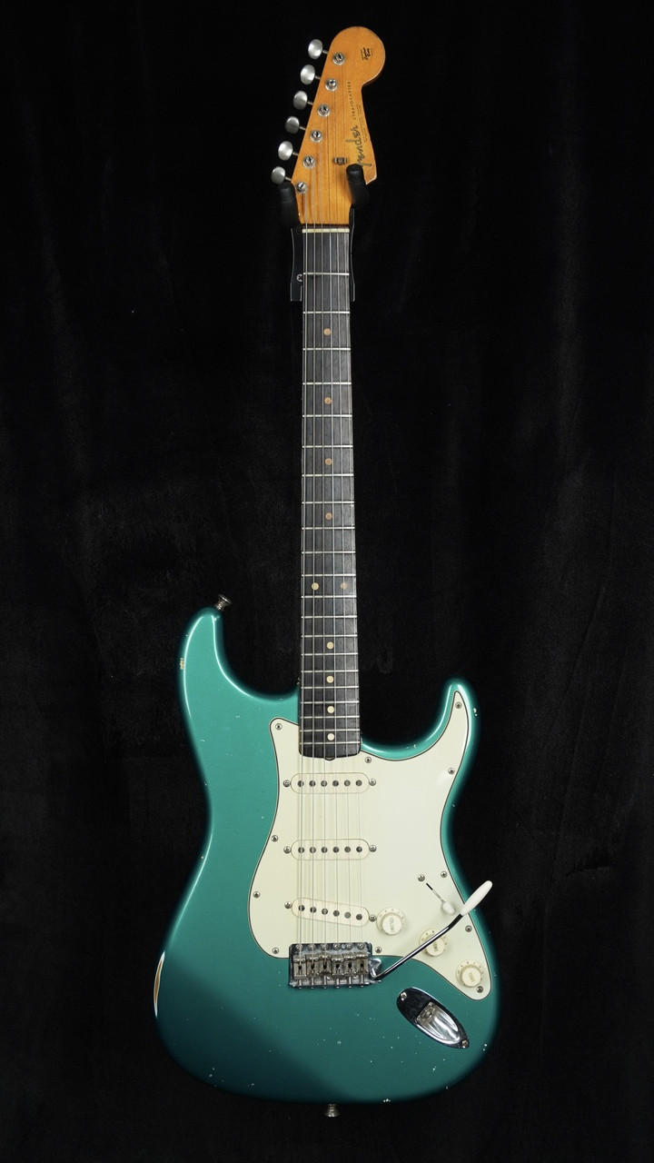 Vintage Fender 1963 Stratocaster in Refinished Sherwood Green