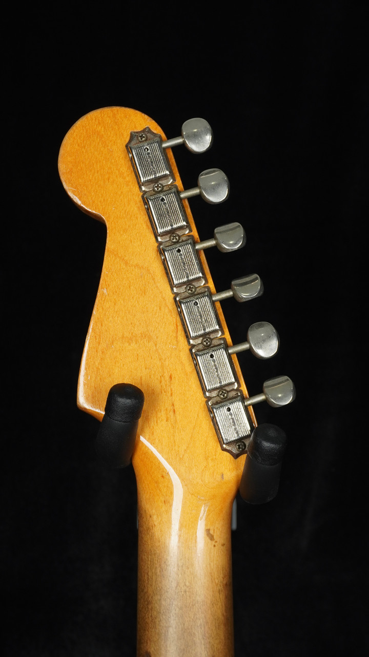 Vintage Fender 1963 Stratocaster in Refinished Sherwood Green