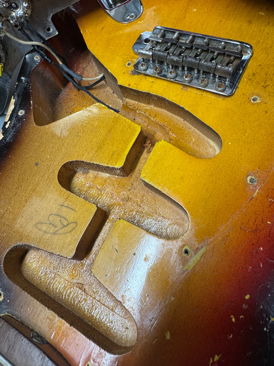 Vintage Fender 1964 Stratocaster in Sunburst