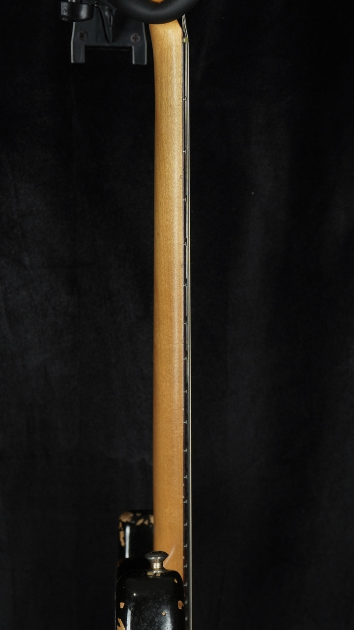Vintage Fender 1964 Stratocaster in Sunburst Vintage Fender 1964 Stratocaster in Sunburst